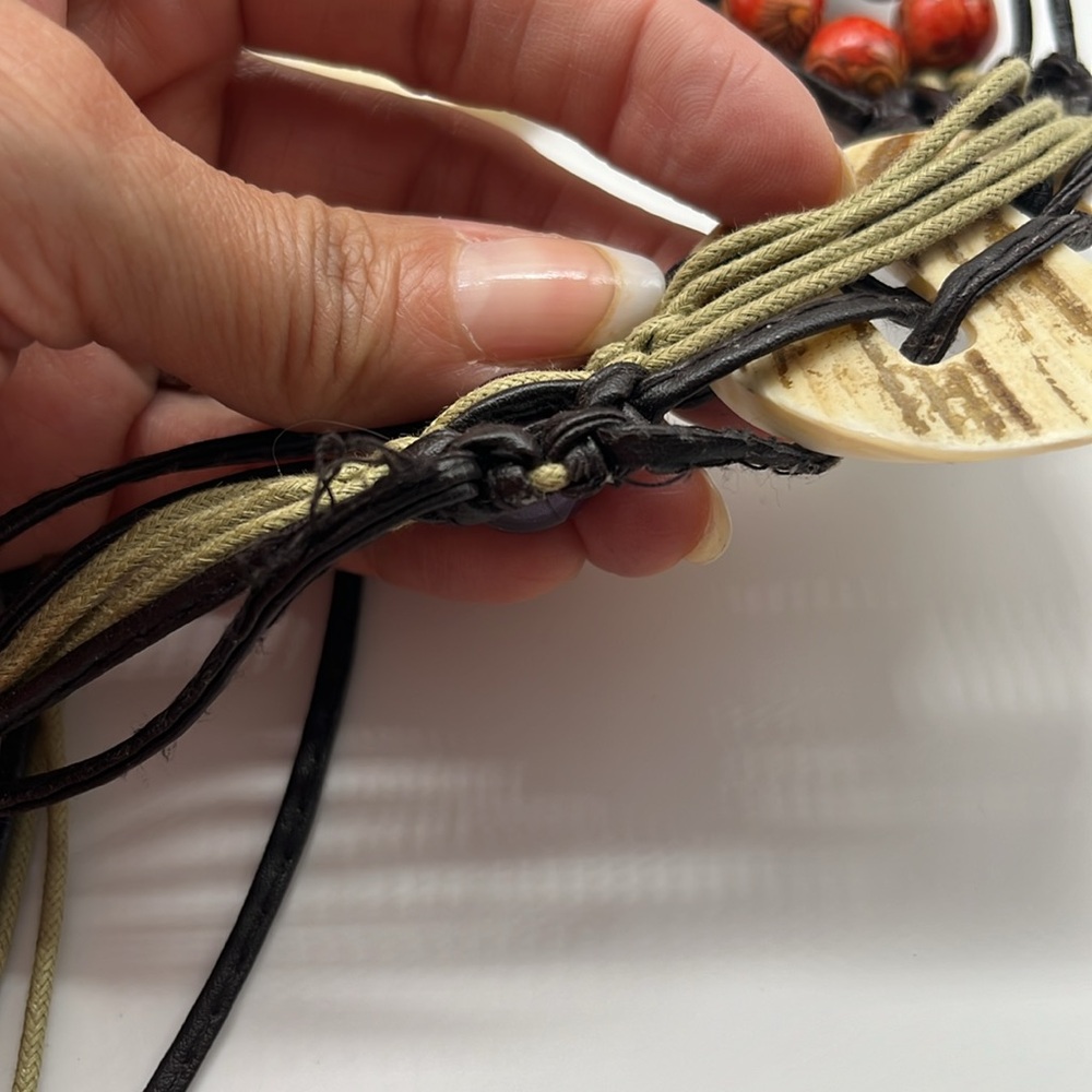 Shells & Bead Tie Belt - Picture 6 of 7